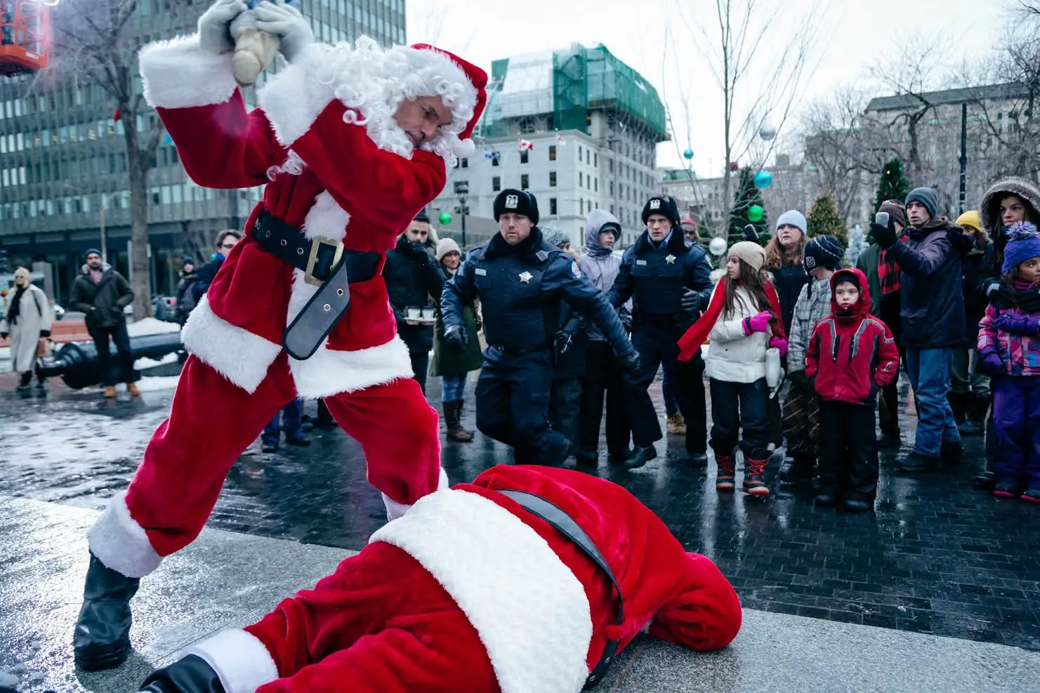 BS2-08049Billy Bob Thornton stars as Willie Soke in BAD SANTA 2, a Broad Green Pictures & MIRAMAX (R) release.Credit: Jan Thijs / MIRAMAX (R)