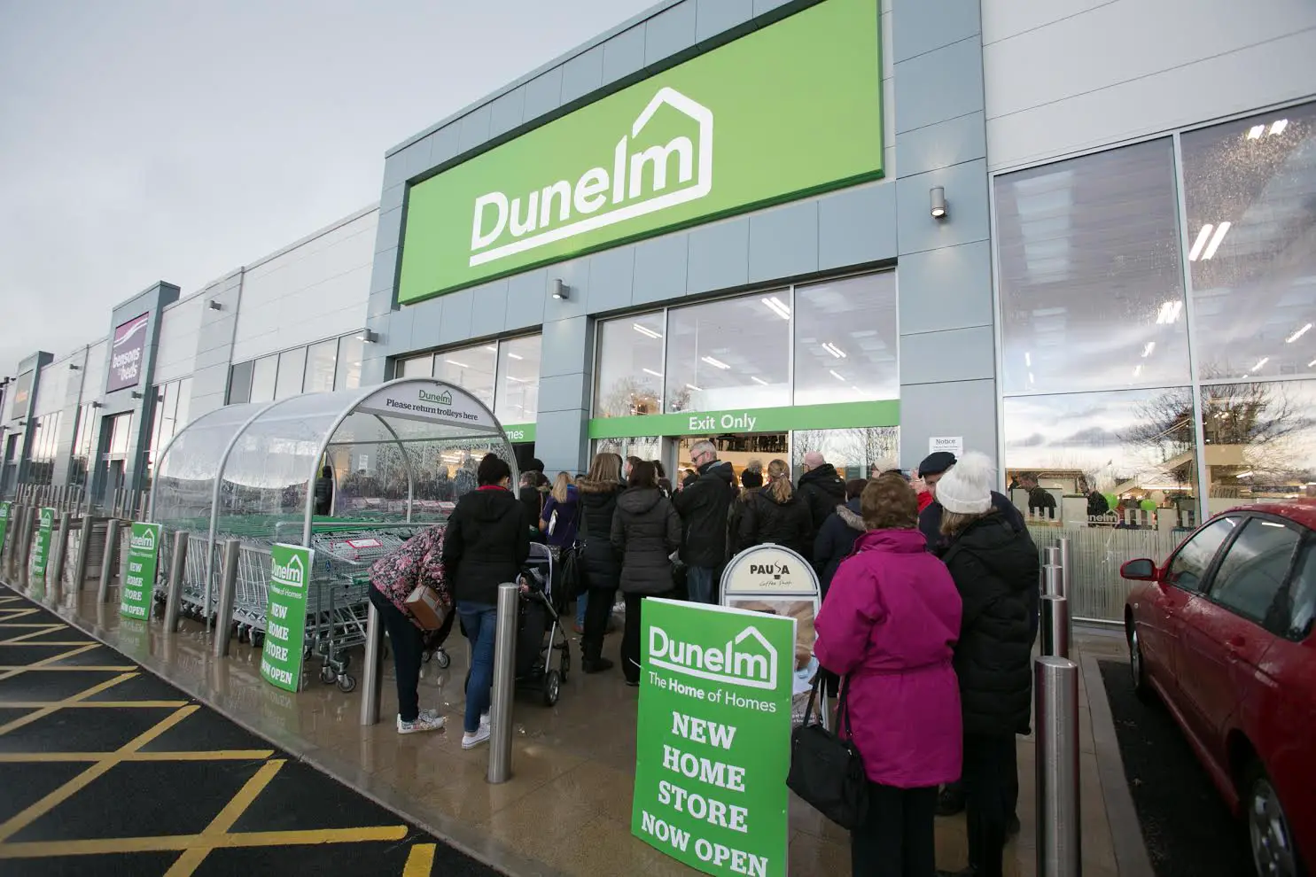 Shoppers file into the new Dunelm store this morning