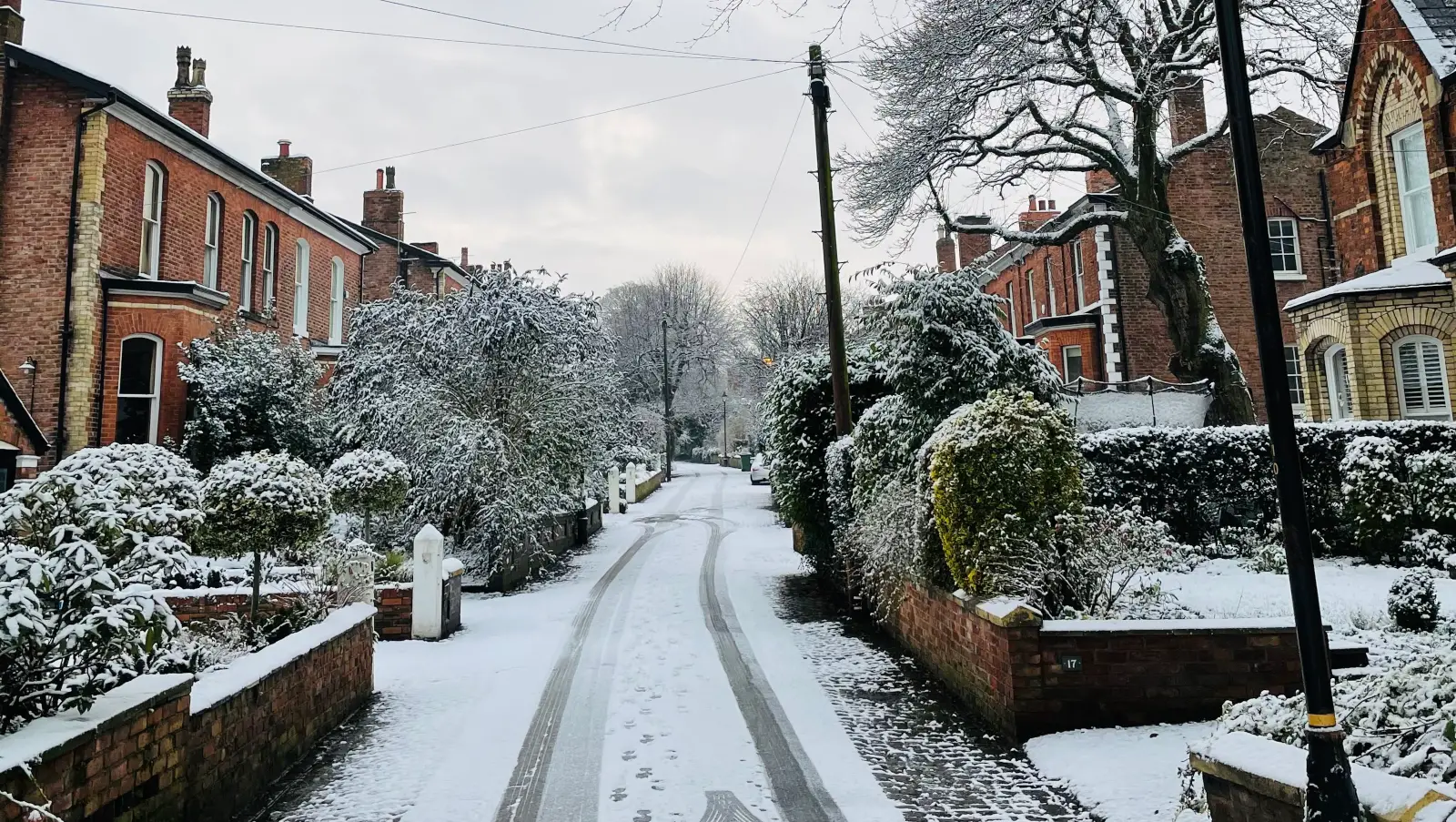 'City escape' benefits Altrincham as house prices grow by almost £